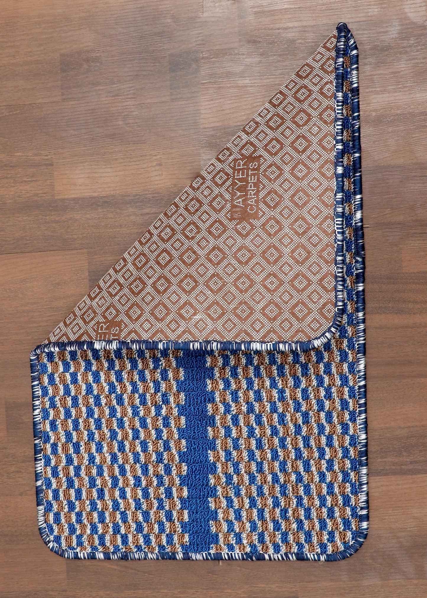 Tufted Door Mat with dot felt back