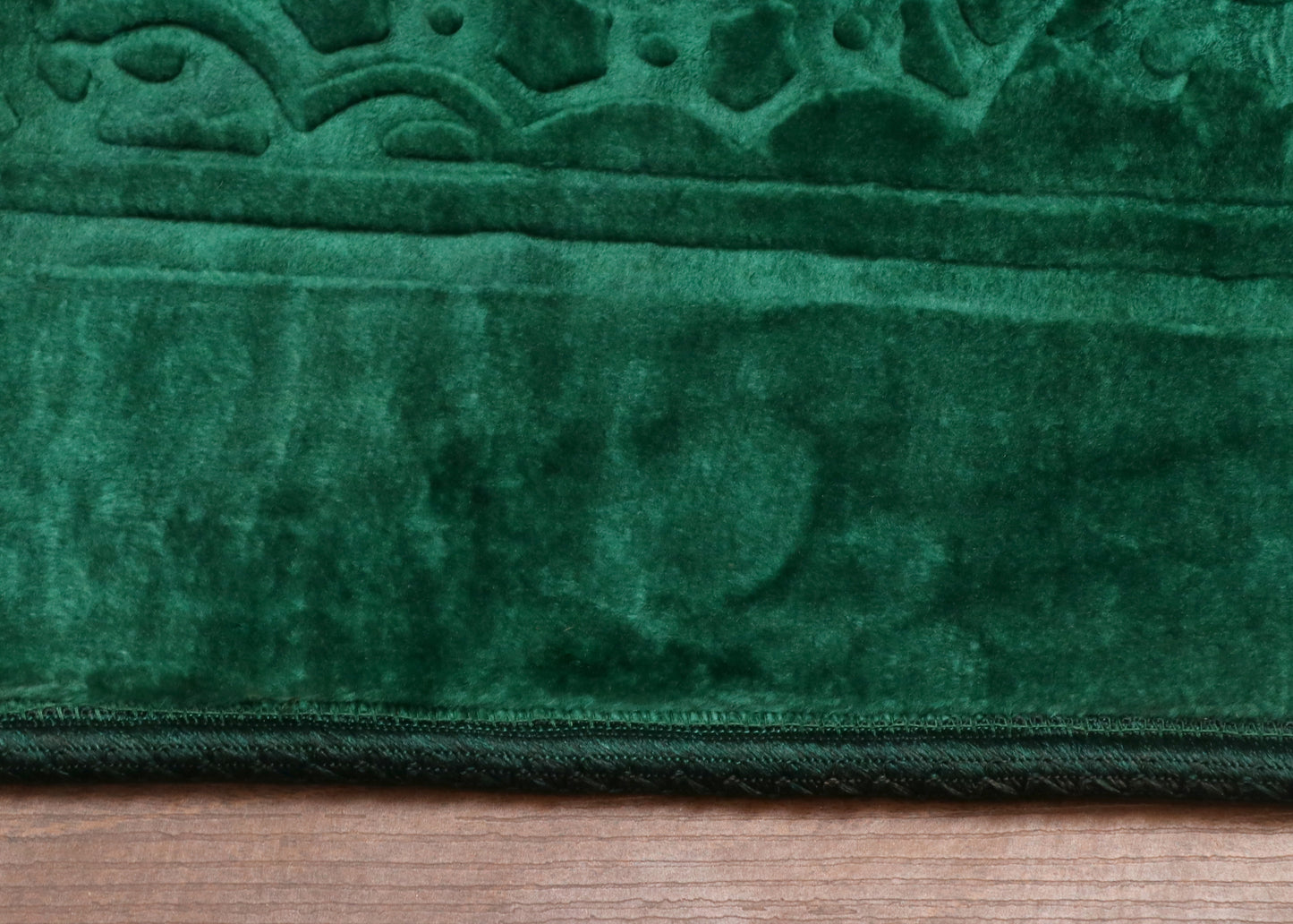Dark Green Mihrab Velvet Prayer Mat