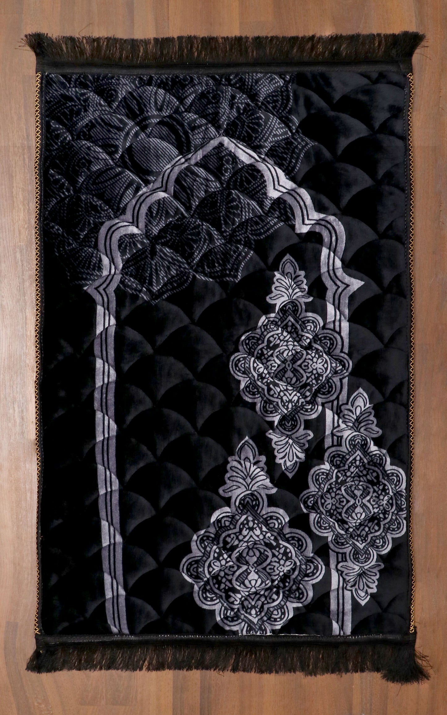 Cloudy Black Velvet Janamaz Prayer Mat
