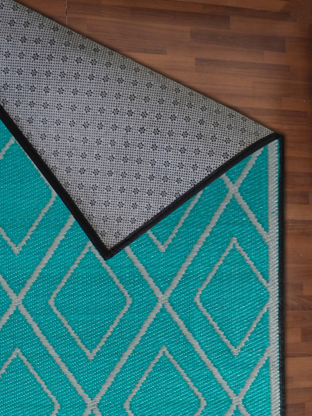Sea Green With Black Criss Cross Pattern Outdoor