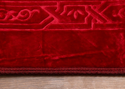 Red Mihrab Velvet Prayer Mat