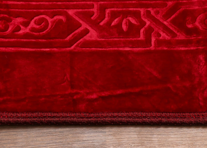 Red Mihrab Velvet Prayer Mat