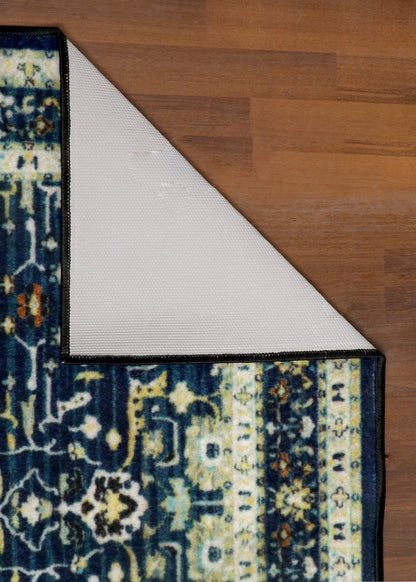 Vintage Oriental Area Rug in Blue & Cream