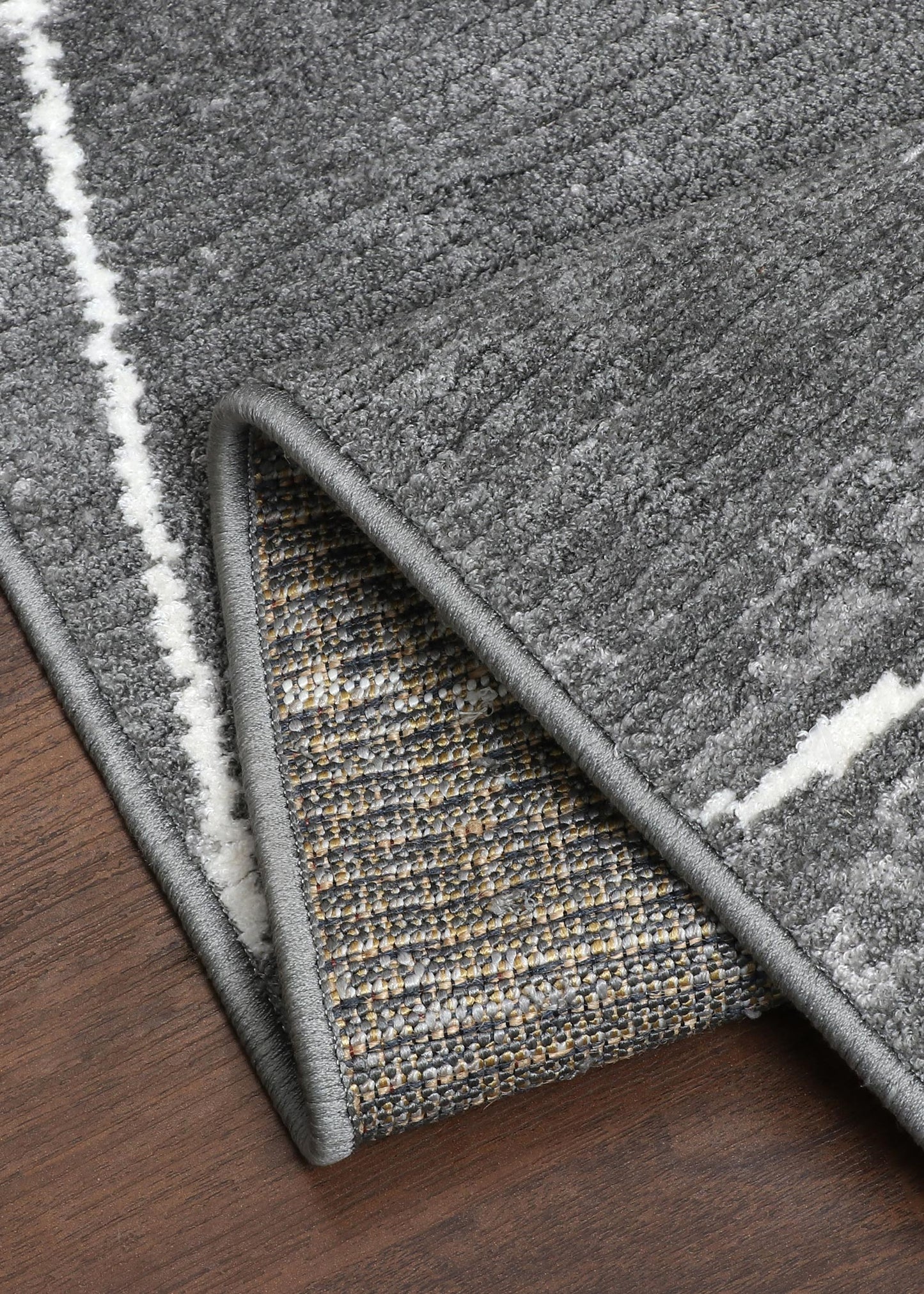 Turkish Geometric Elegance Machine-Made Rug in Gray and White