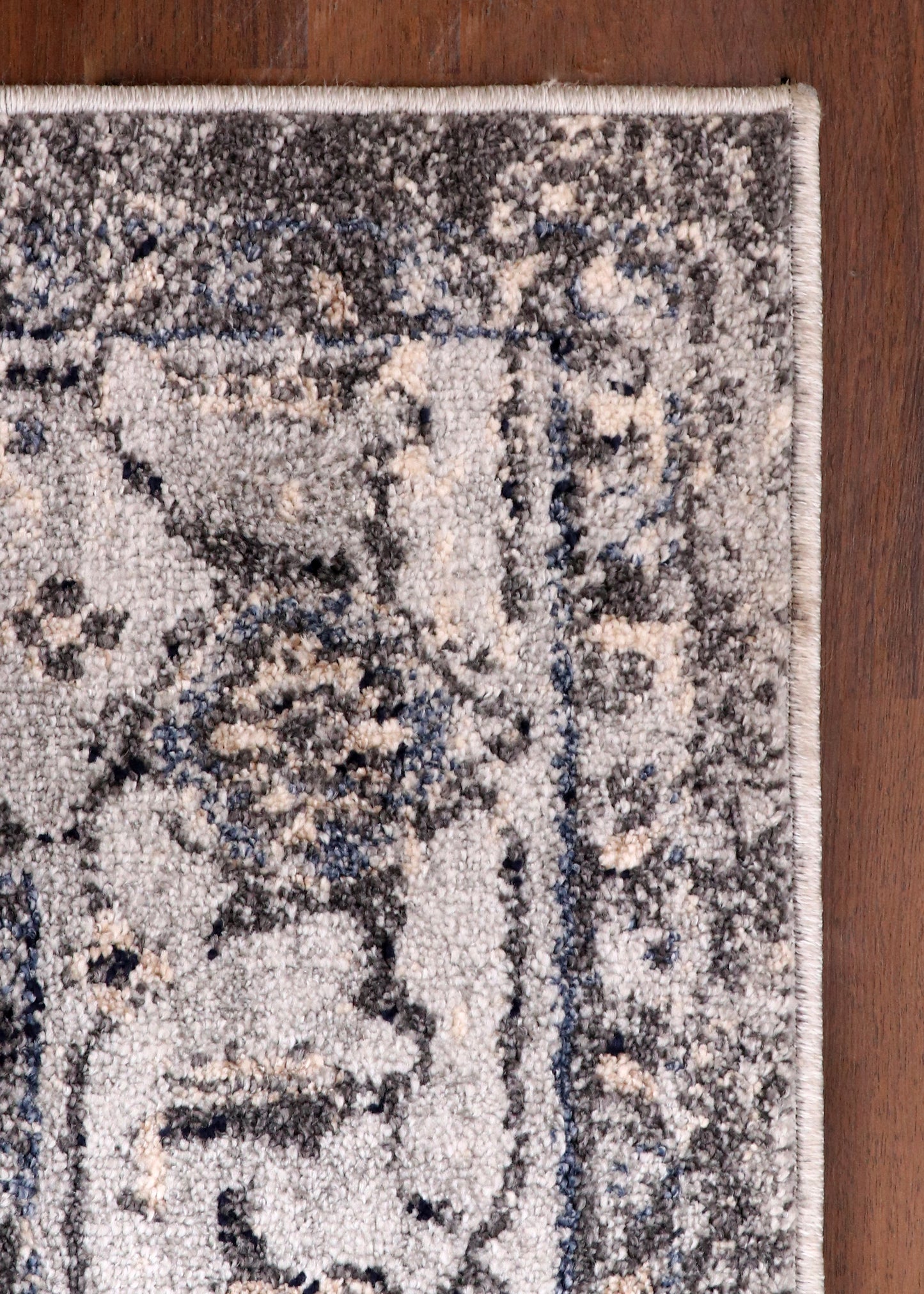 Antique-Style Turkish Medallion Rug – Stone Grey & Ivory Finish