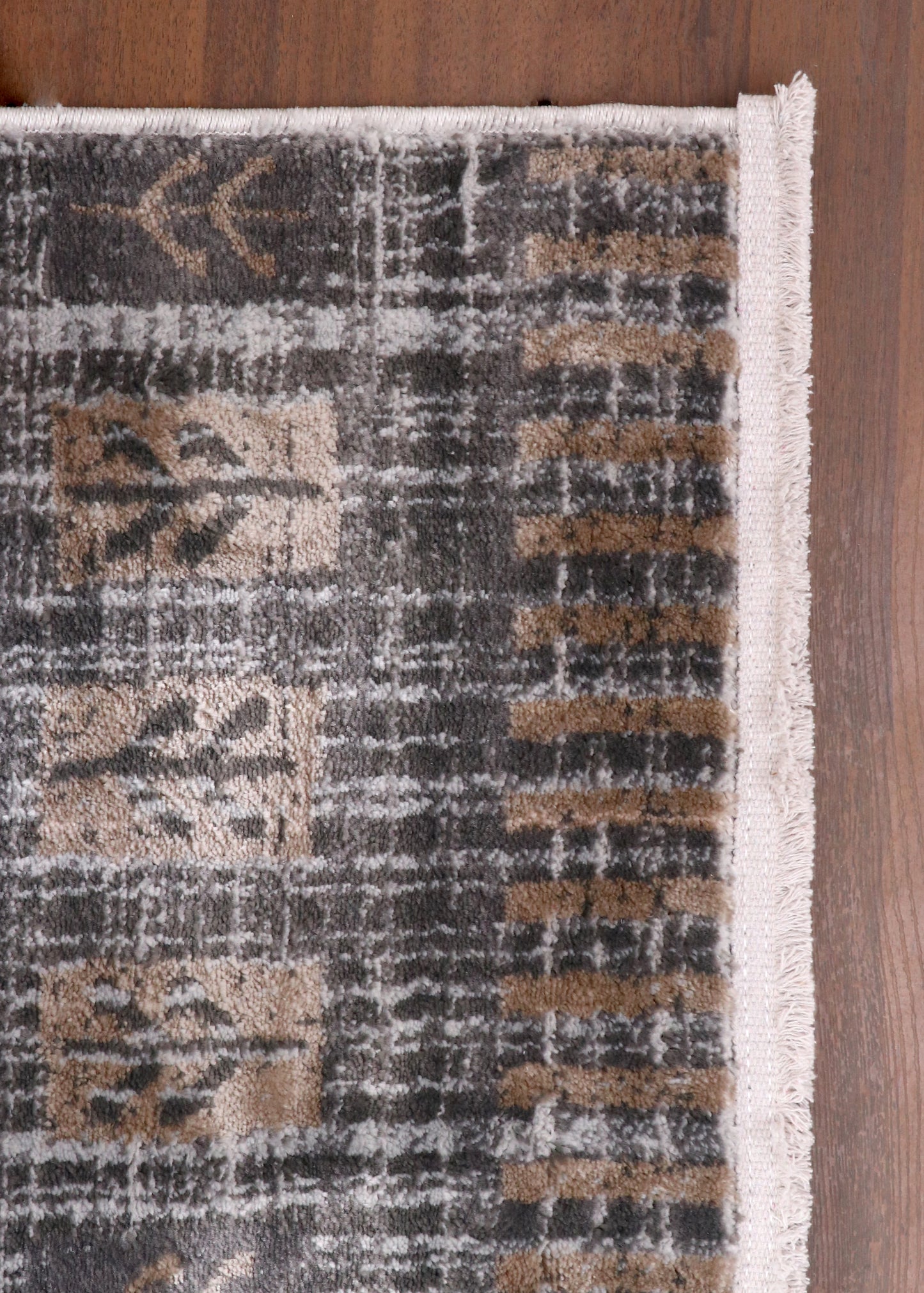 Luxury Turkish Distressed Medallion Rug – Ivory & Soft Grey with Subtle Gold Accents