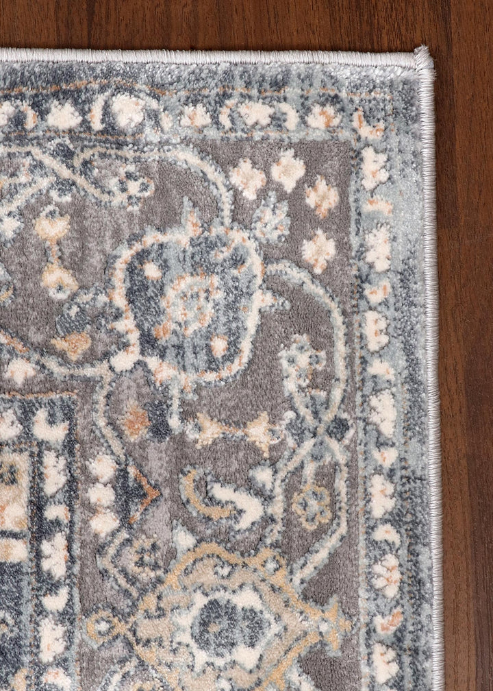 Grand Medallion Vintage Charm Rug