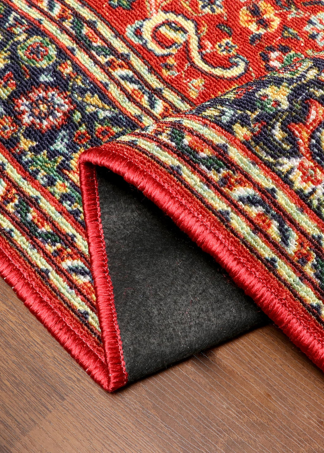 Elegant Persian-Inspired Red Medallion Rug – Felt Backing