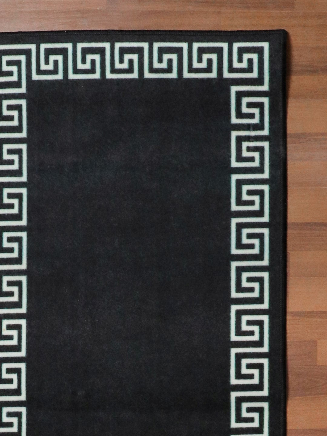 Black and Beige Kilim Border Print Runner
