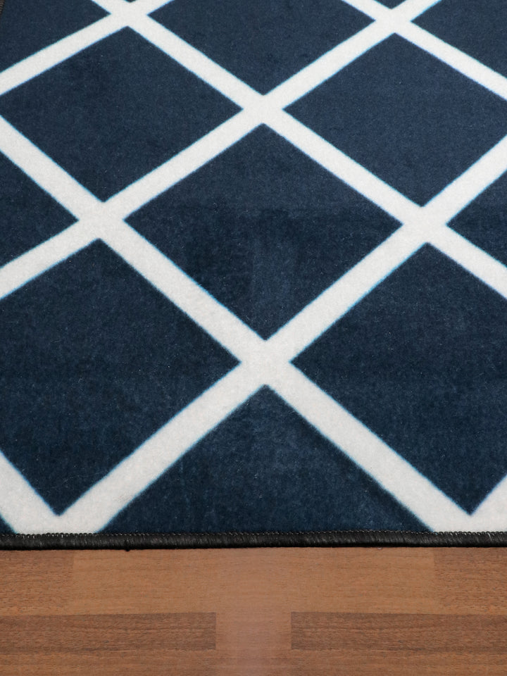 Blue With Beige Color Criss Cross Print Runner