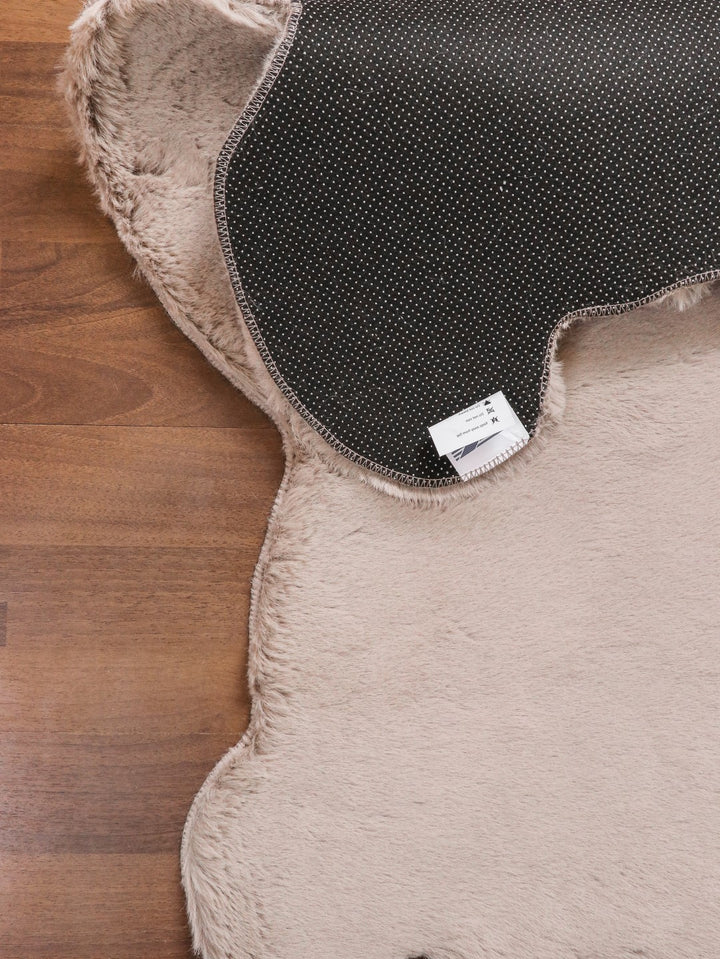 Beige Bear Shape with Anti Slip Dot Backing Soft and Thick Micro Fur Rug