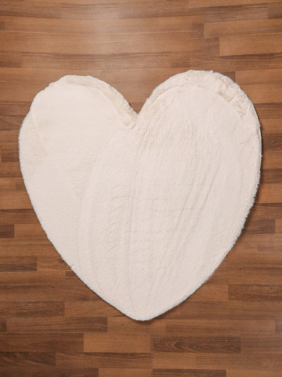 Beige Heart Shape with Anti Slip Dot Backing Soft and Thick Micro Fur Rug