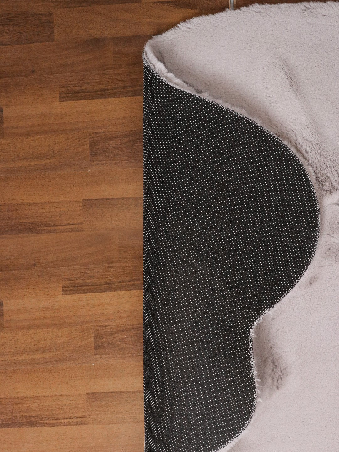 Grey Cloud Shape with Anti Slip Dot Backing Soft and Thick Micro Fur Rug